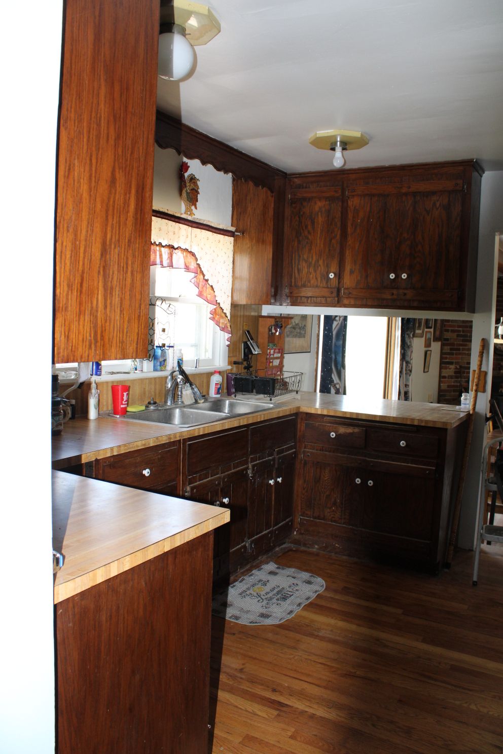 Acreage for sale with home near Crawford, Nebraska