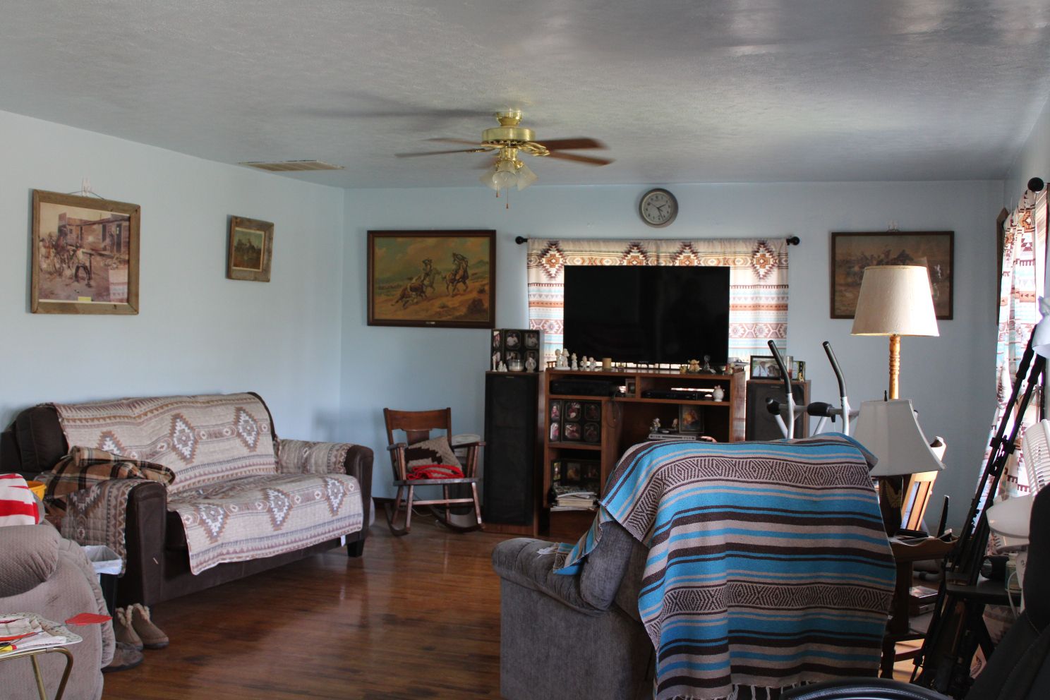 Acreage for sale with home near Crawford, Nebraska