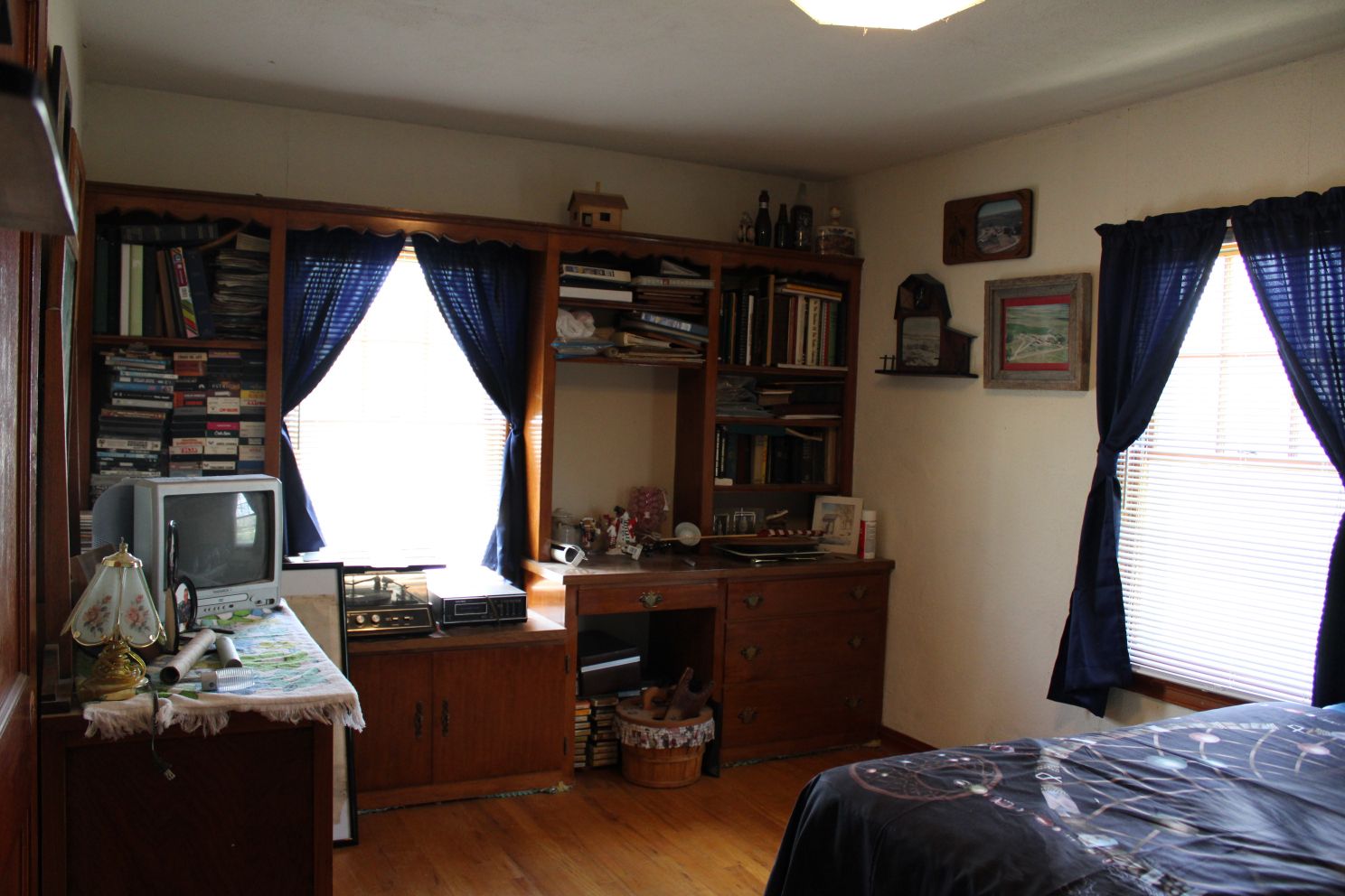 Acreage for sale with home near Crawford, Nebraska