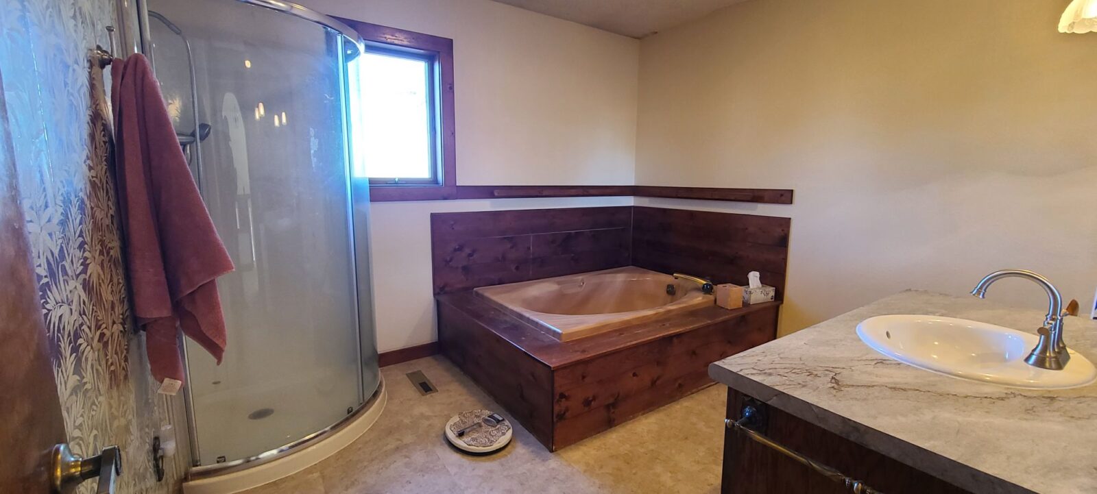 Lewellen, NE farm and home for sale