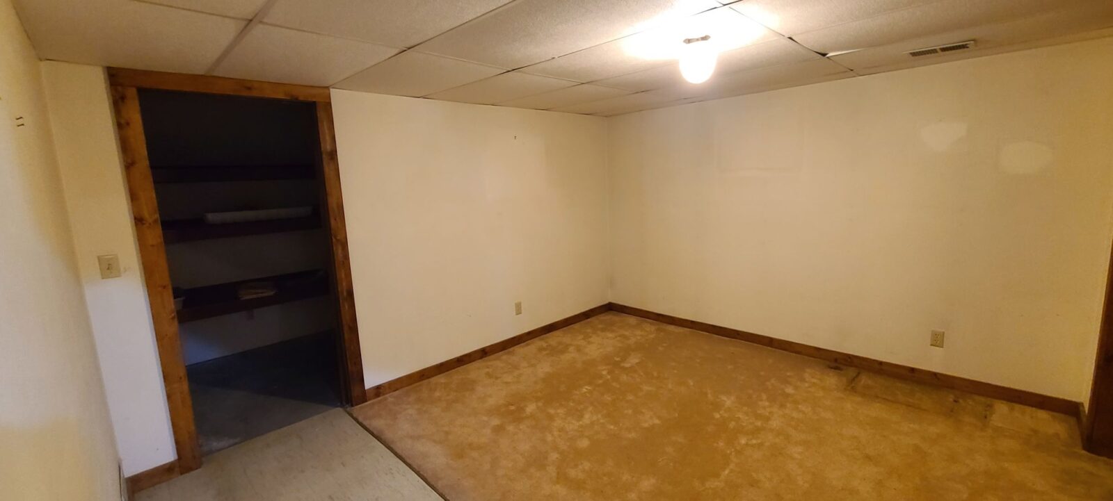 Lewellen, NE home for sale