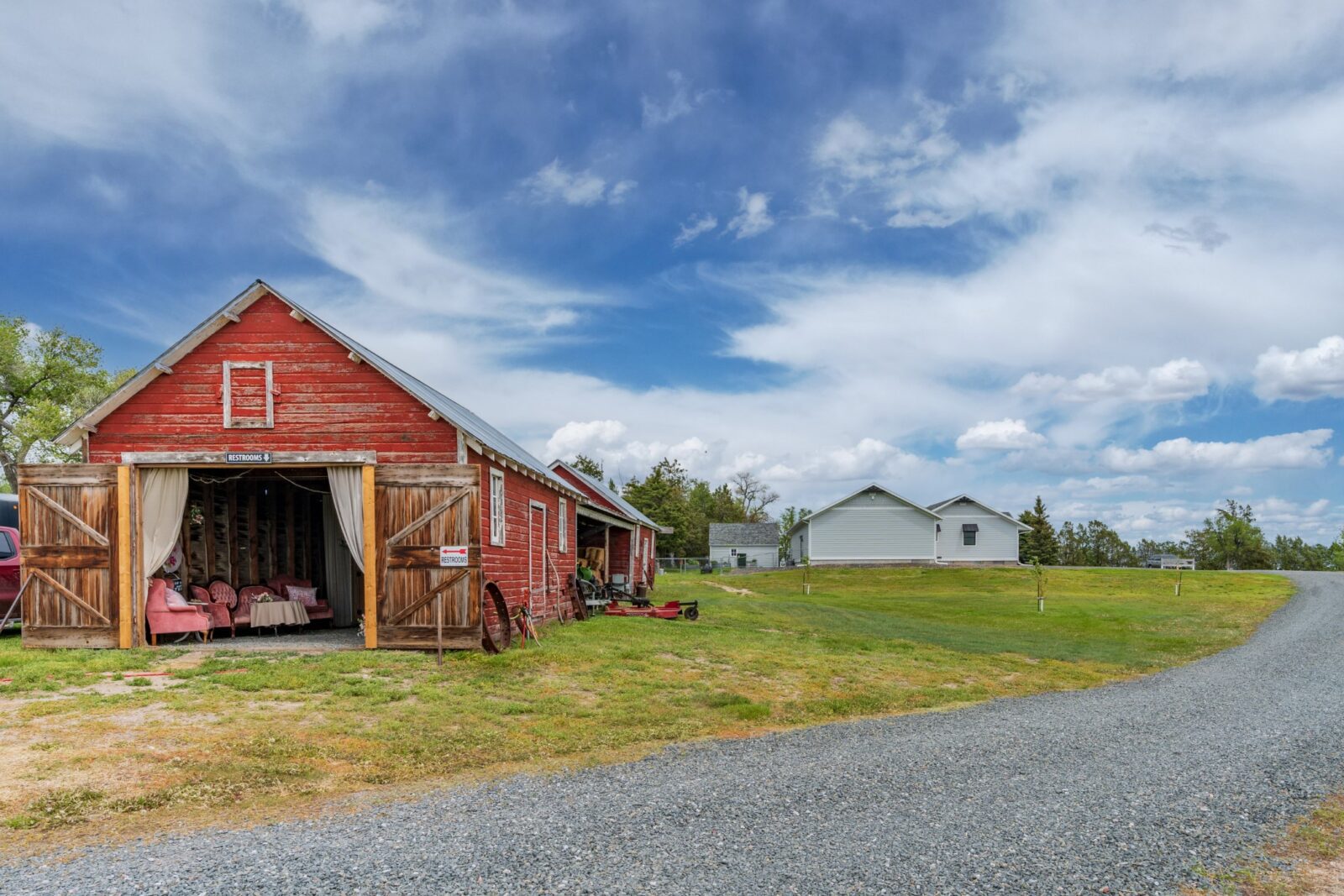 Nebraska Acreage For Sale - Galyen Barns, Hay Springs, NE