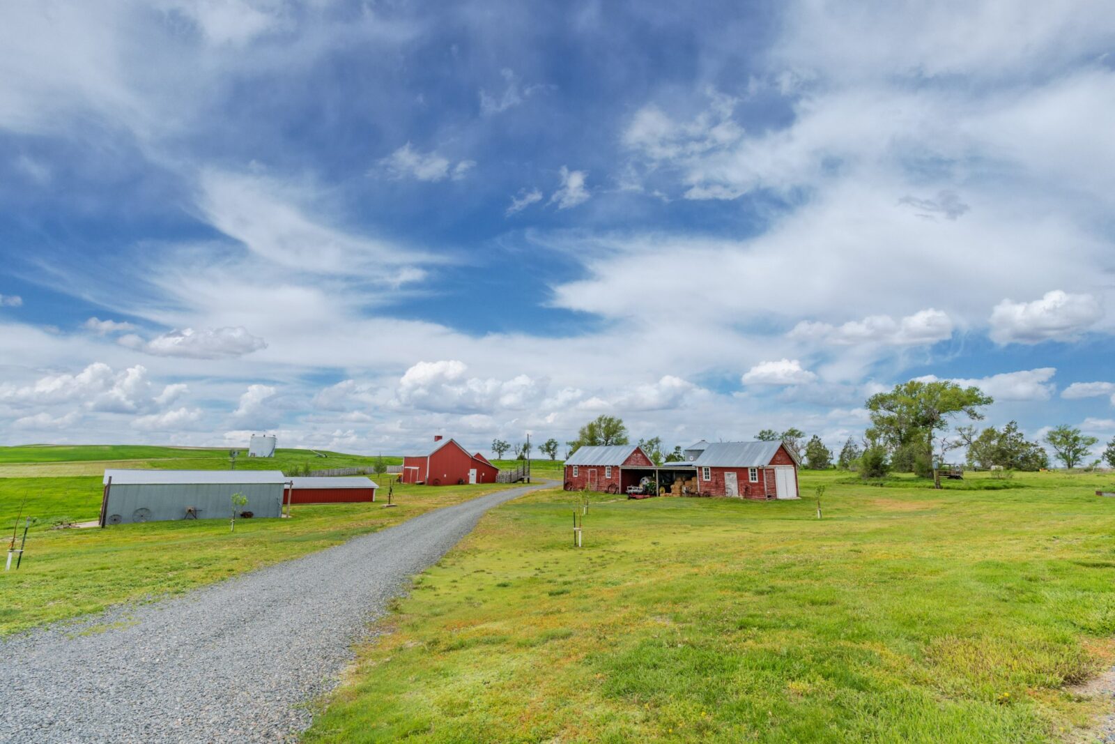 Nebraska Acreage For Sale - Galyen Barns, Hay Springs, NE