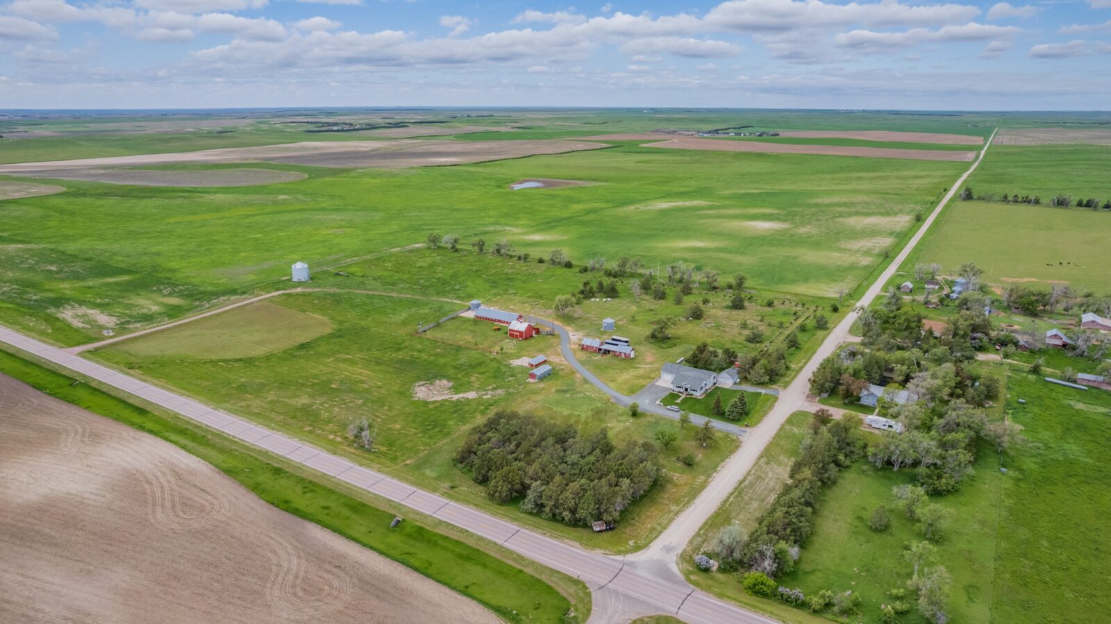 Nebraska Acreage For Sale - Galyen Barns, Hay Springs, NE