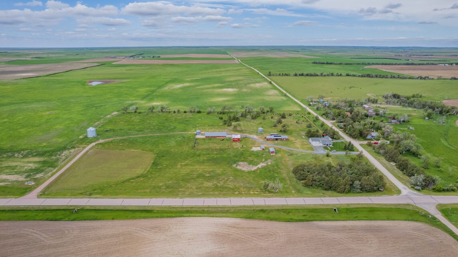 Nebraska Acreage For Sale - Galyen Barns, Hay Springs, NE