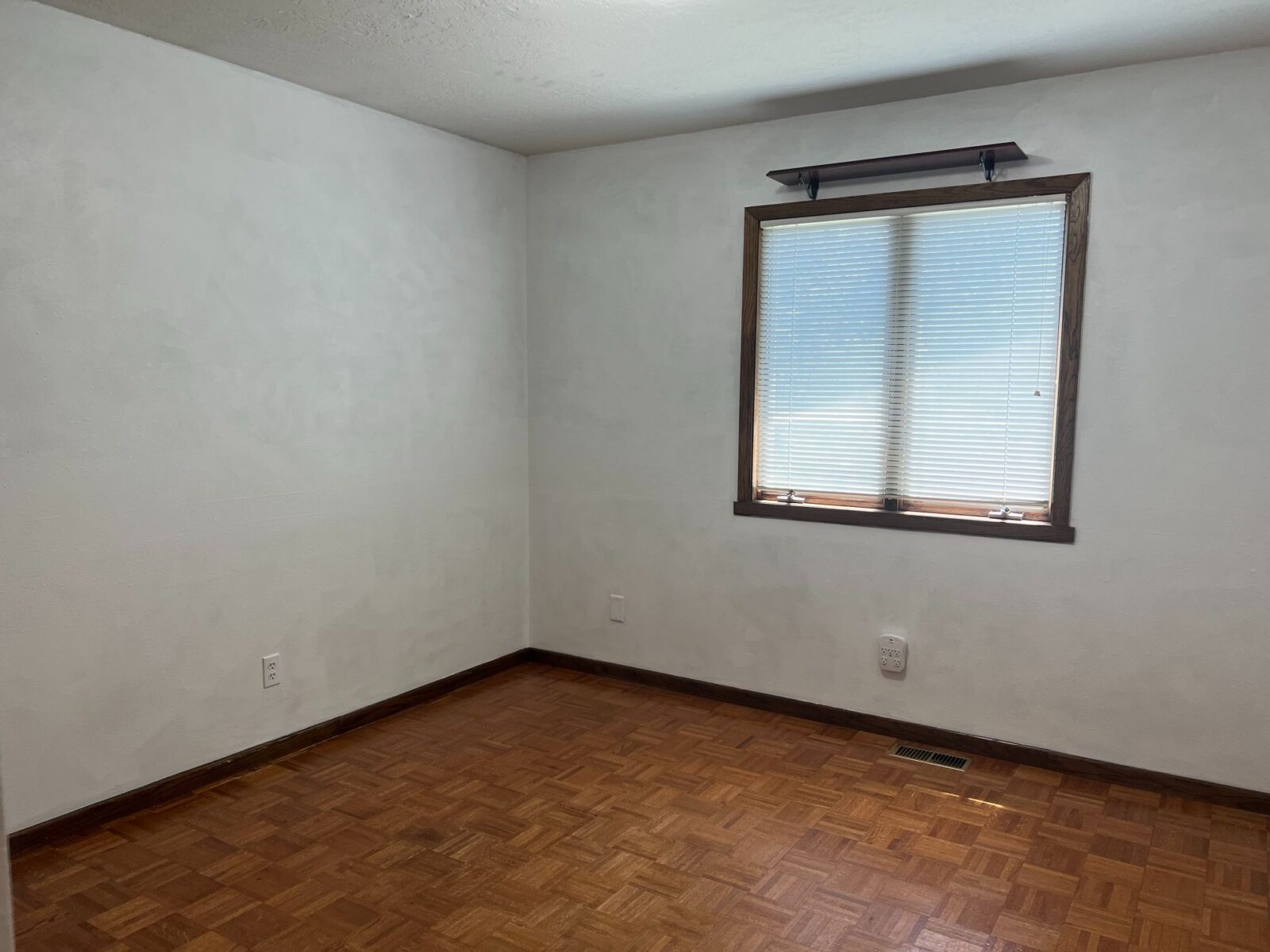 Nebraska house for sale - 201 Tepee Rd., North Platte, NE