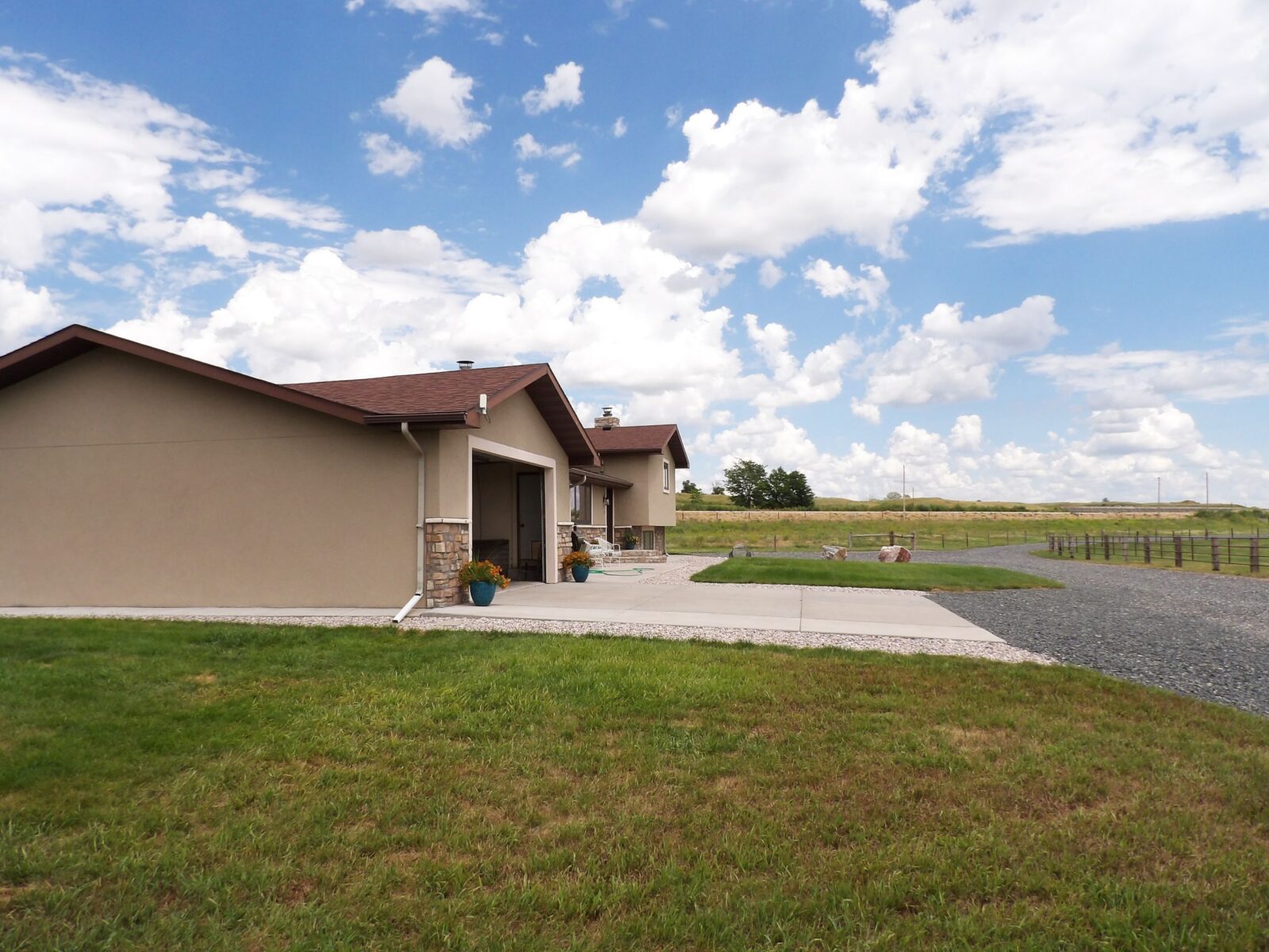 Scotts Bluff County Ranchette - Scotts Bluff County home for sale