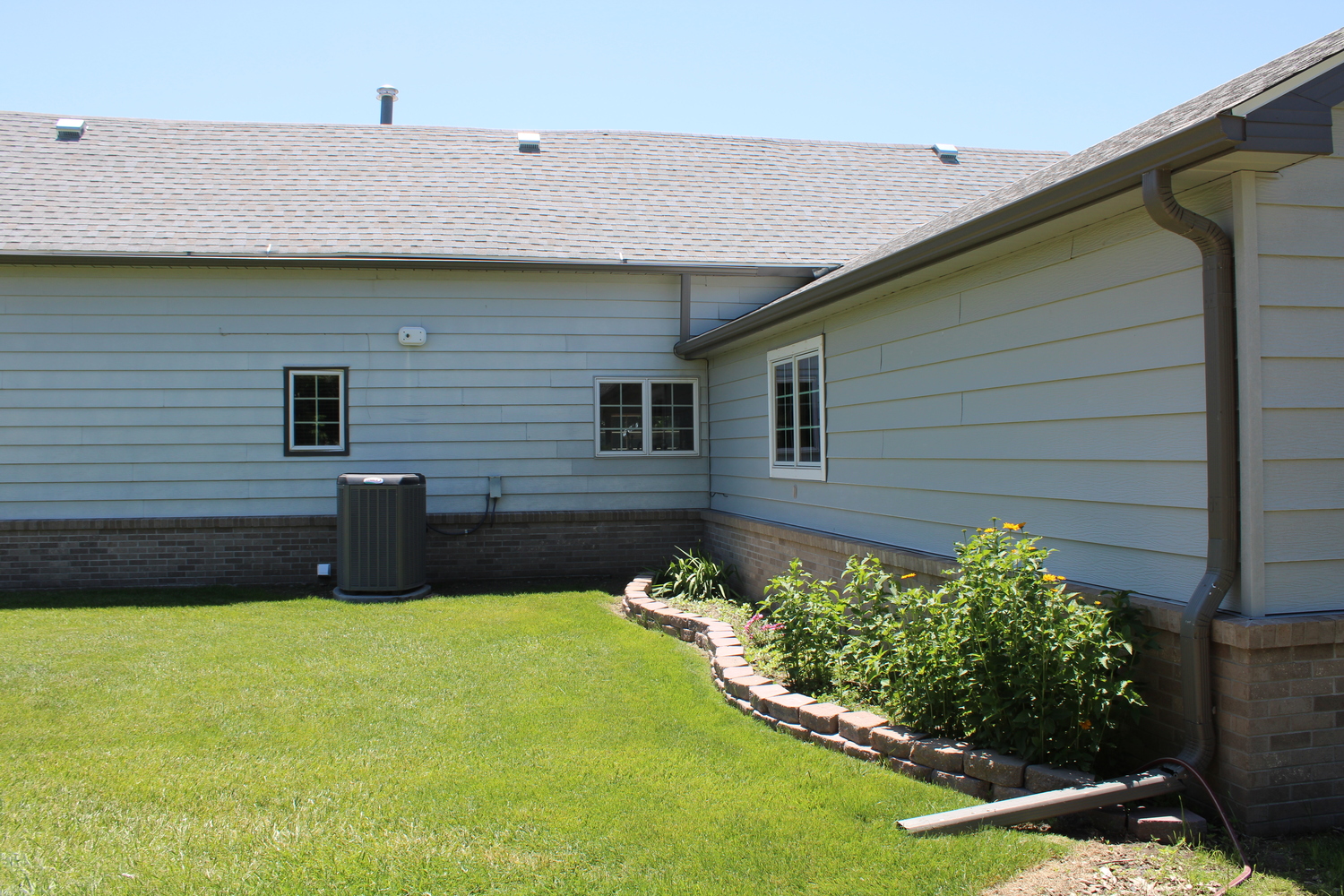 309 Loofborrow St., Rushville, NE