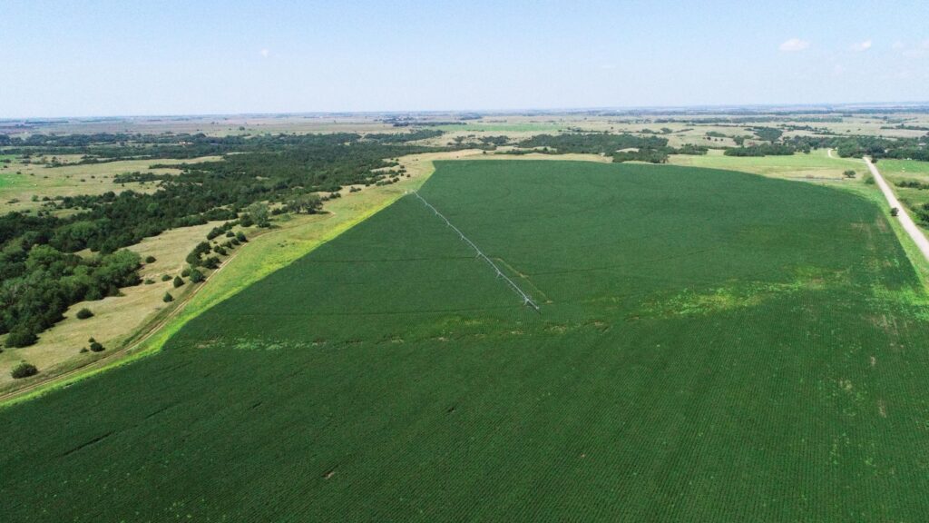 191 Acres, Brown County, Ainsworth Pivots  