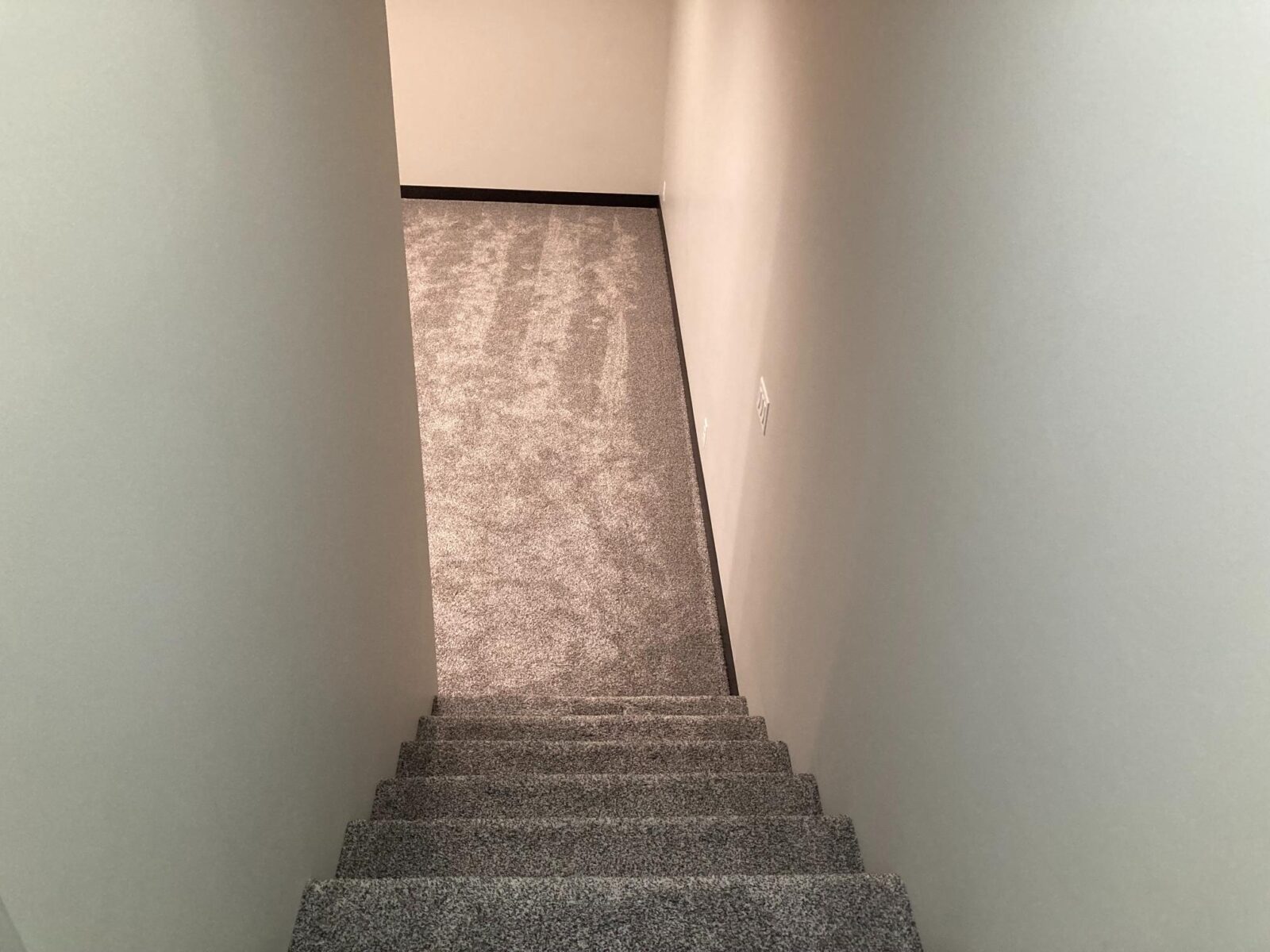 1001 Trail Dr., Valentine, NE