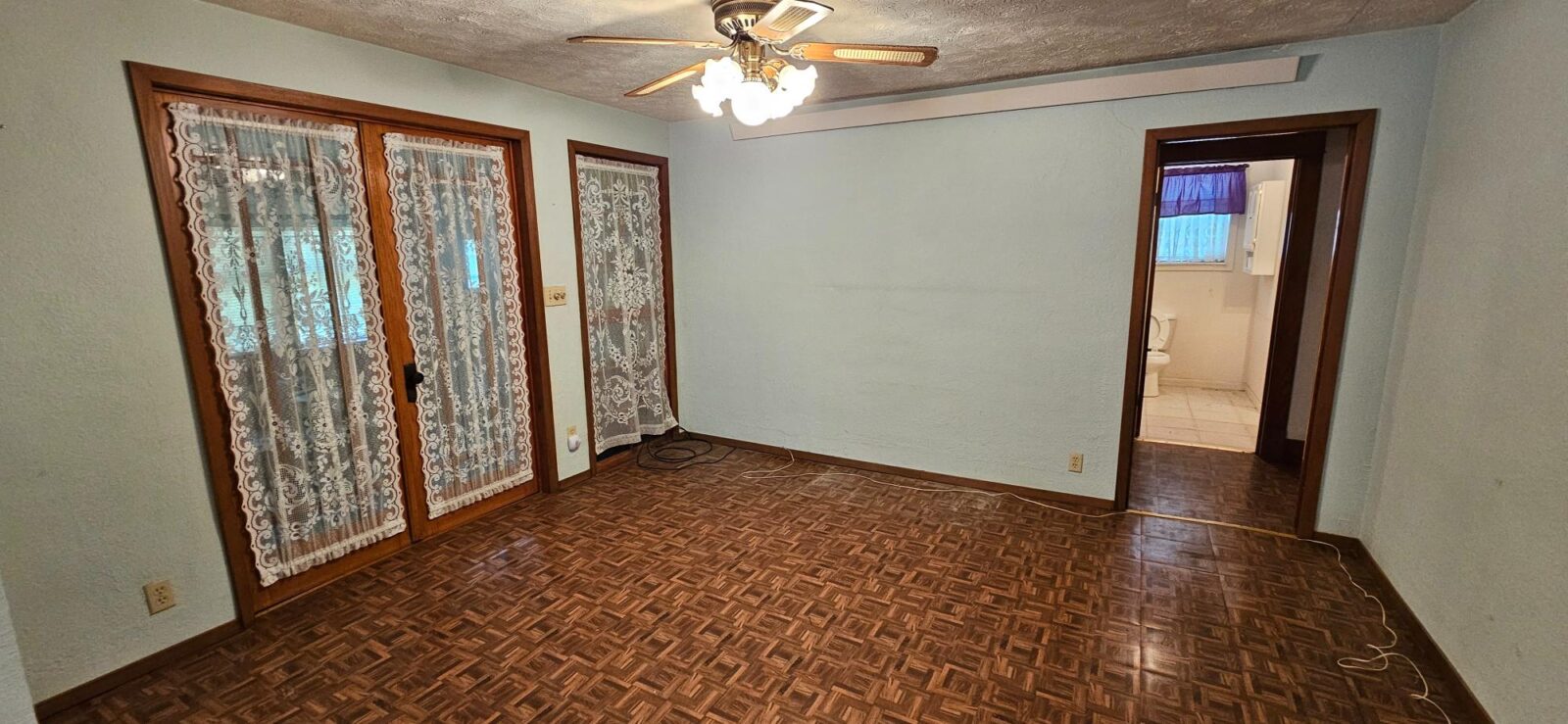 220 Adrian St., Seneca, NE