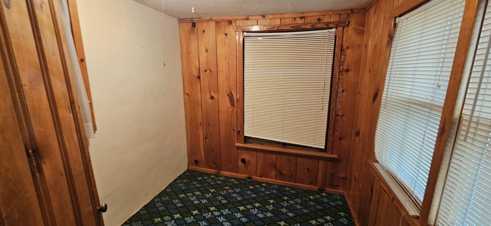 220 Adrian St., Seneca, NE