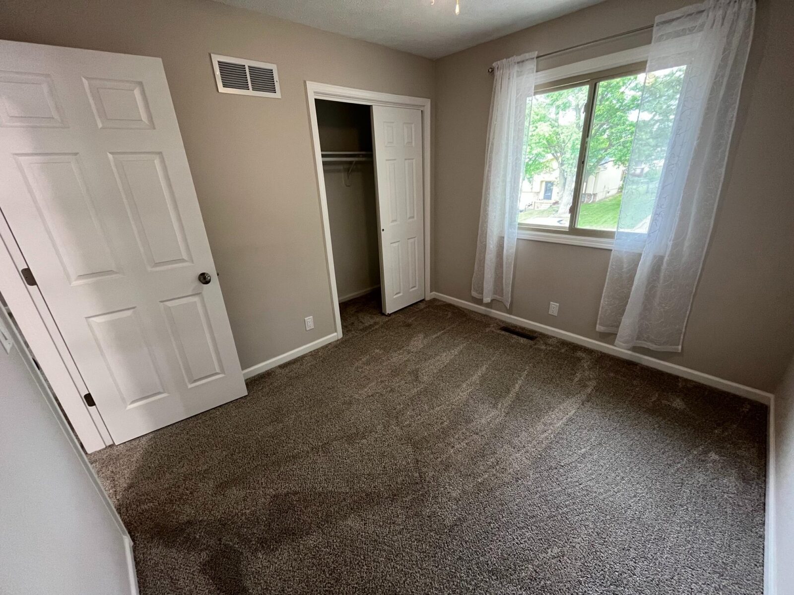 2202 Coventry Dr., Bellevue, NE Homes for sale