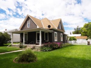 909 2nd st. Crawford Nebraska home for sale