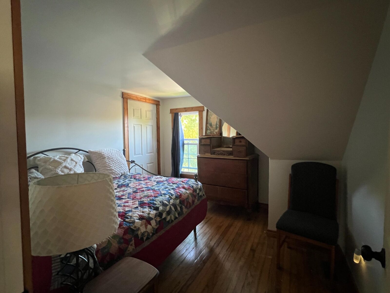909 2nd St., Crawford, NE