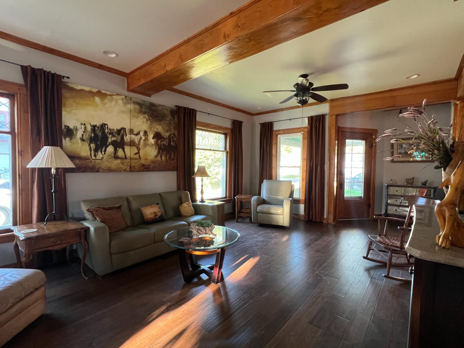 909 2nd St., Crawford, NE