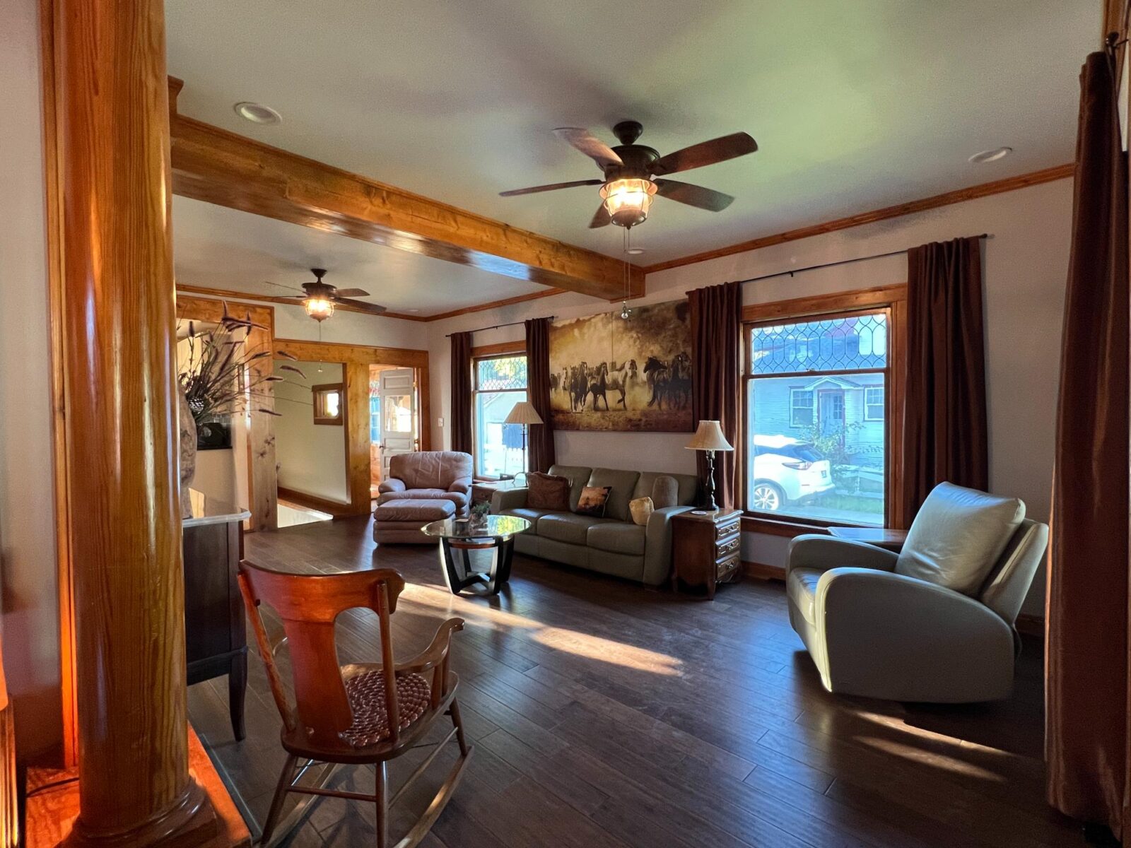 909 2nd St., Crawford, NE