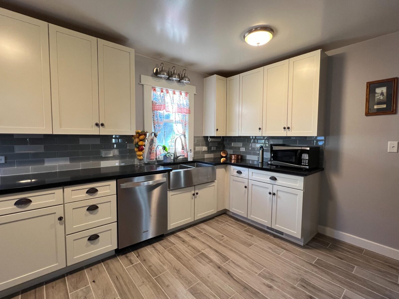909 2nd St., Crawford, NE