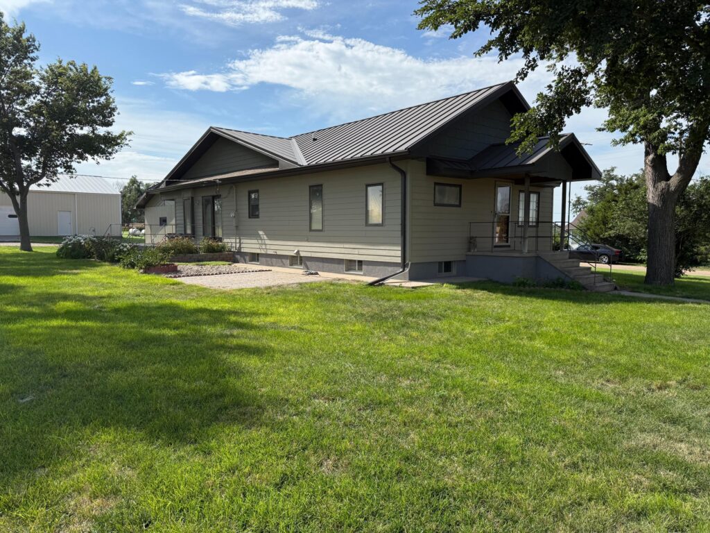 202 Hansen Ave., Grainton, NE  