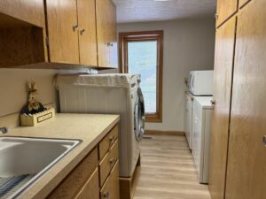 202 Hansen Ave., Grainton, NE