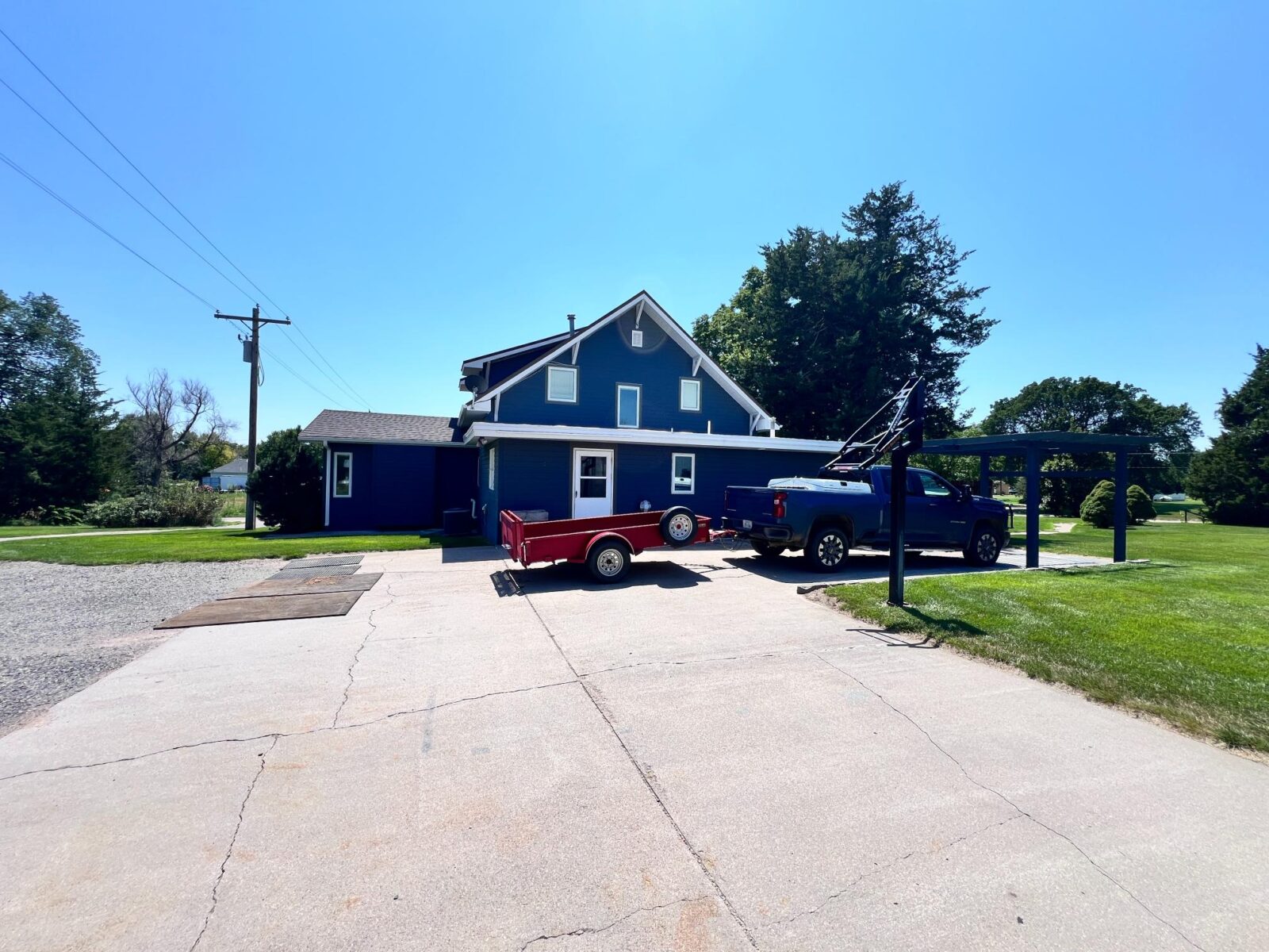 105 Rodney Wallace, NE home for sale