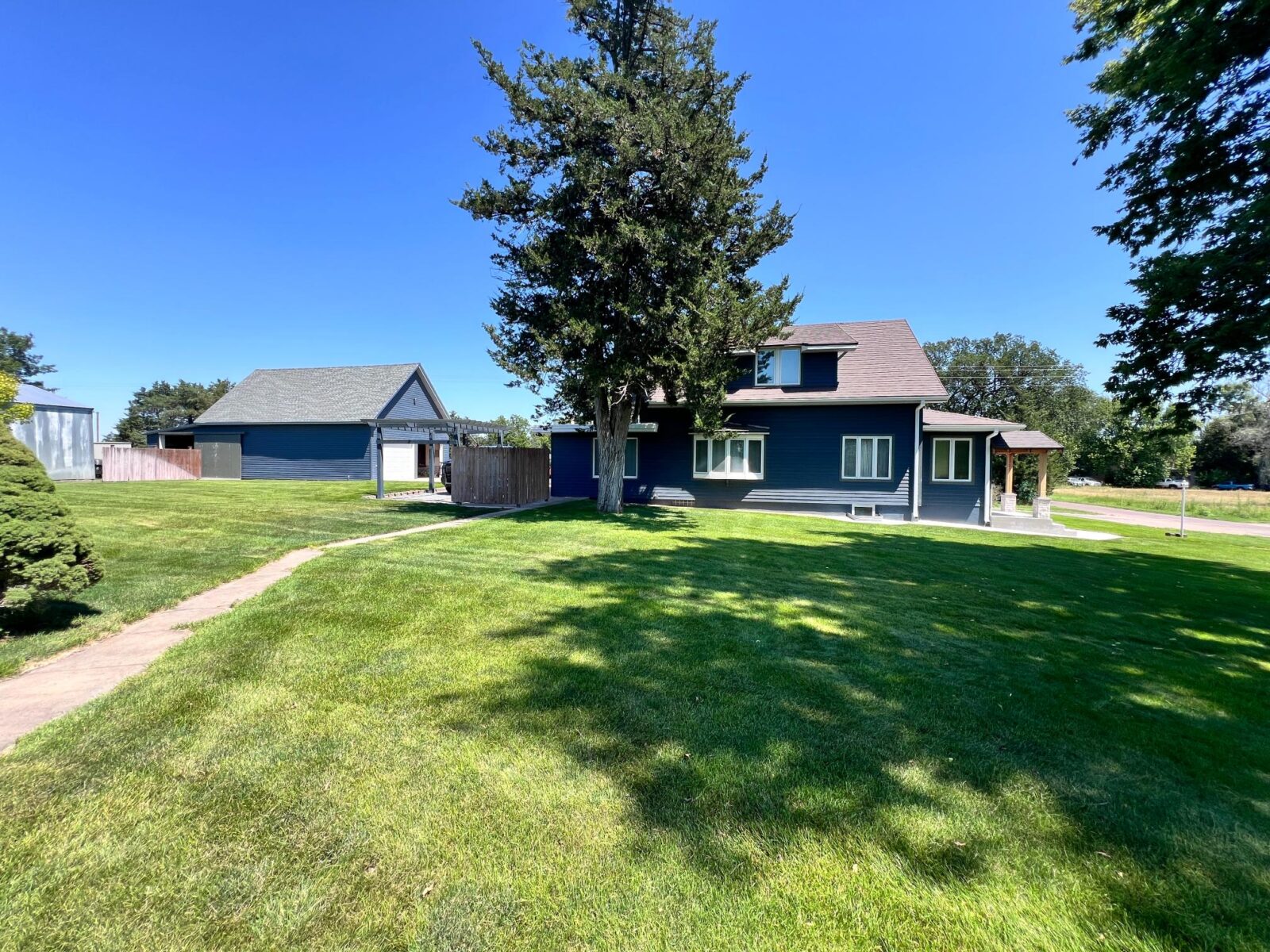 105 Rodney Wallace, NE home for sale