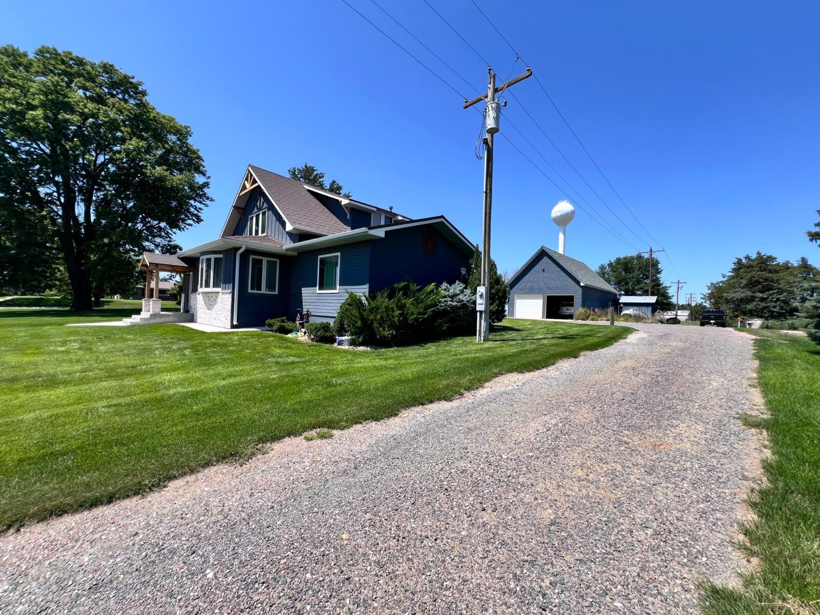 105 Rodney Wallace, NE home for sale