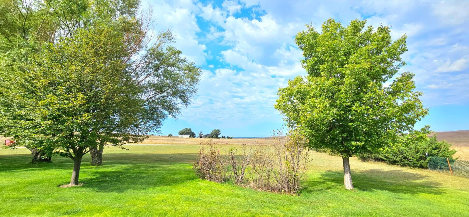 6568 Trail Ridge Rd. North Platte, NE home with acreage for sale
