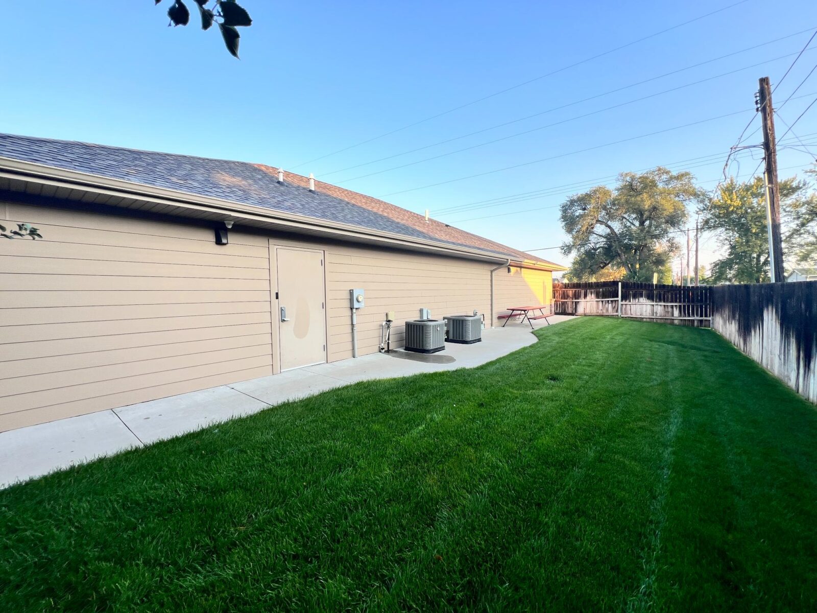 1001 Philip Ave., North Platte, NE Commercial building for sale