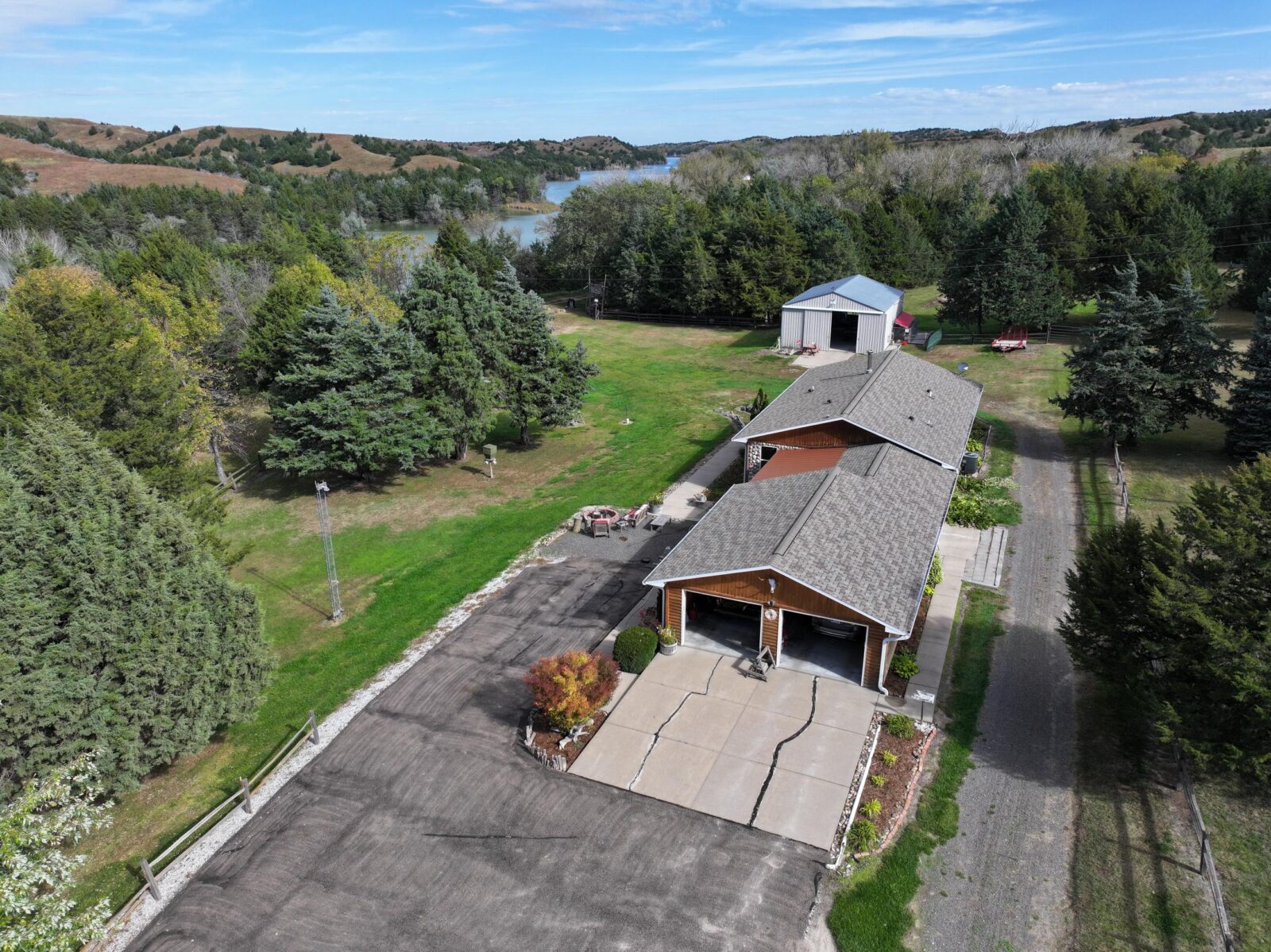 Jeffrey Lake Brady Nebraska home for sale