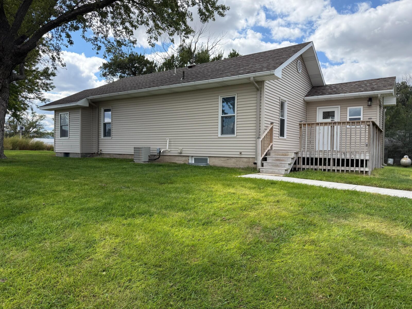 421 East Alice St., Wallace, NE home for sale