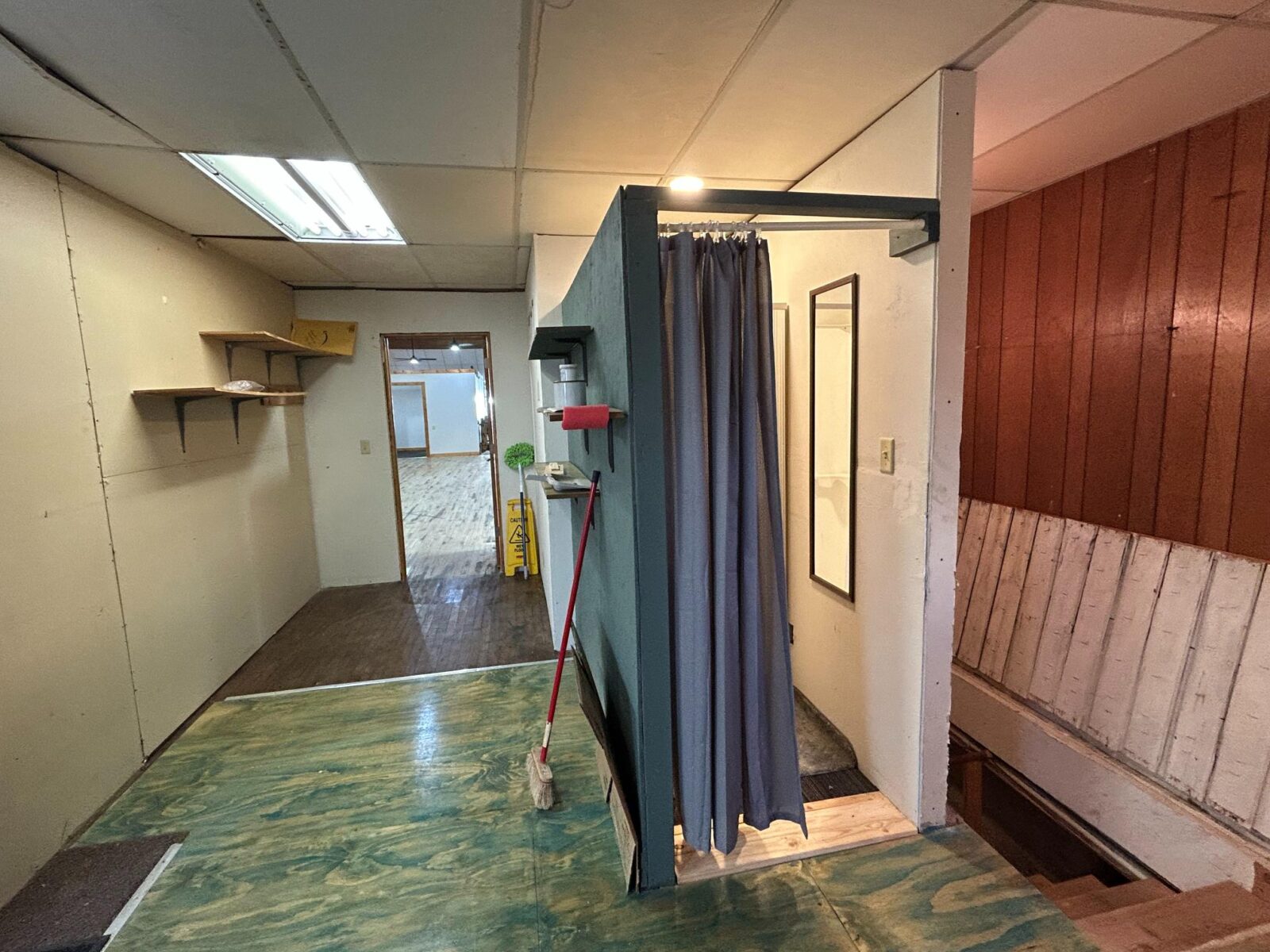 212 N. Main St., Ainsworth, NE