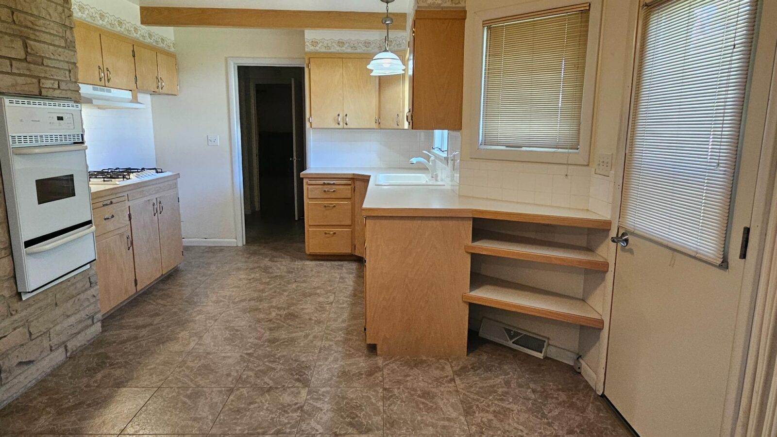 207 West State St.. Brady, NE Home for sale