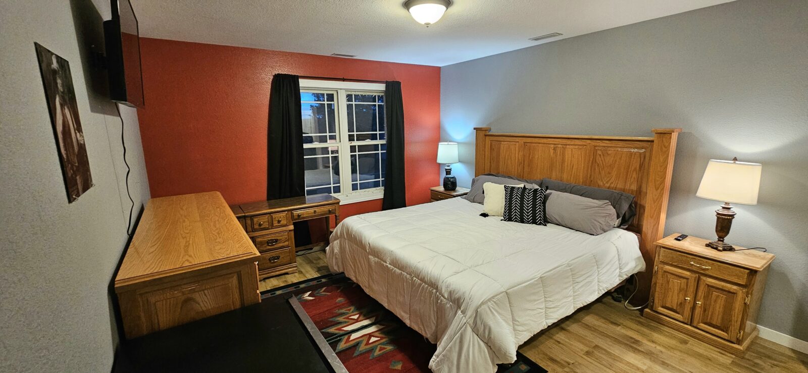 1311  South St, Sutherland, NE