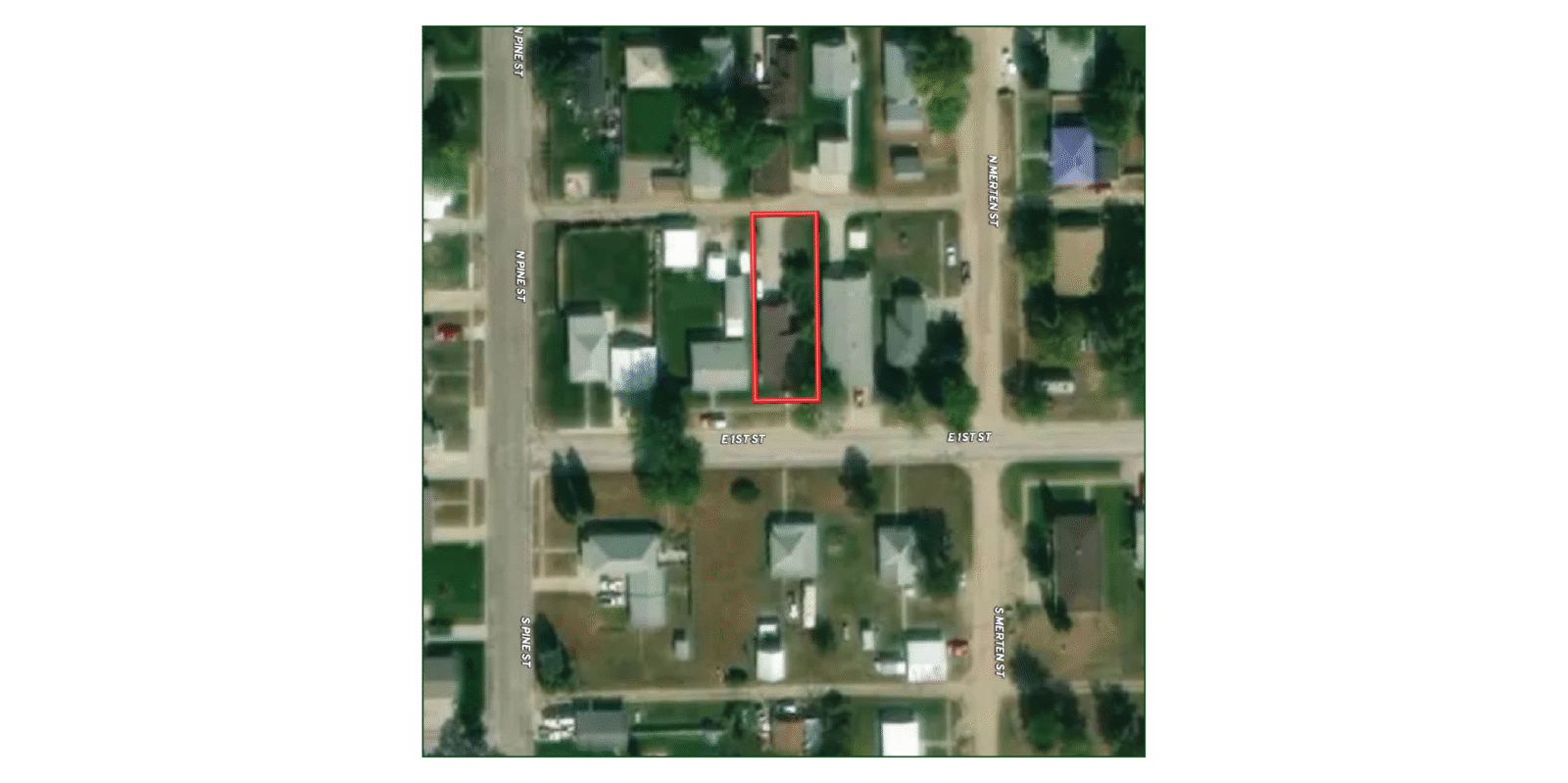 828 E. 1st St., Ainsworth, NE