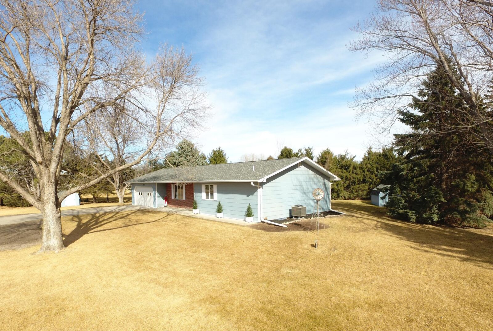 9101 Lakeview Dr., North Platte, NE home for sale