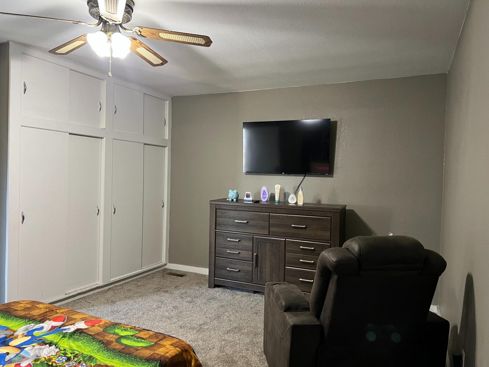 617 N. Main St., Gordon, NE Home for sale