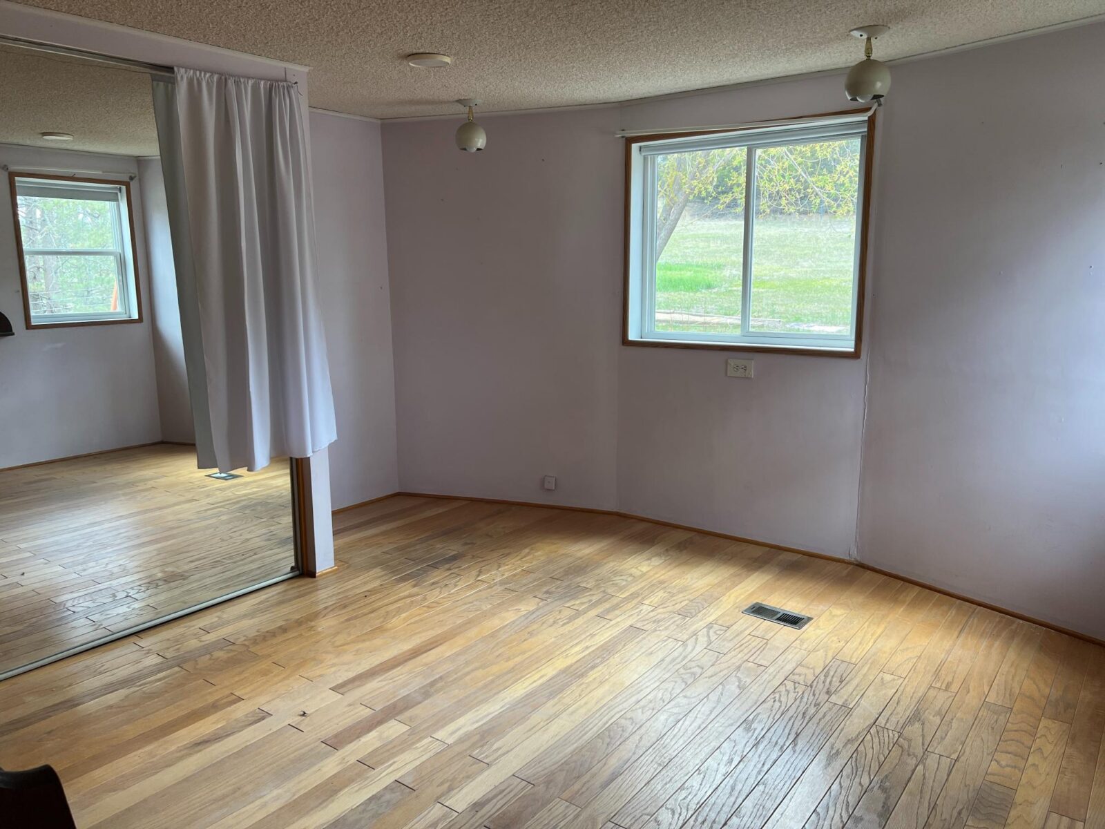 114 Oetken Rd., Crawford, NE