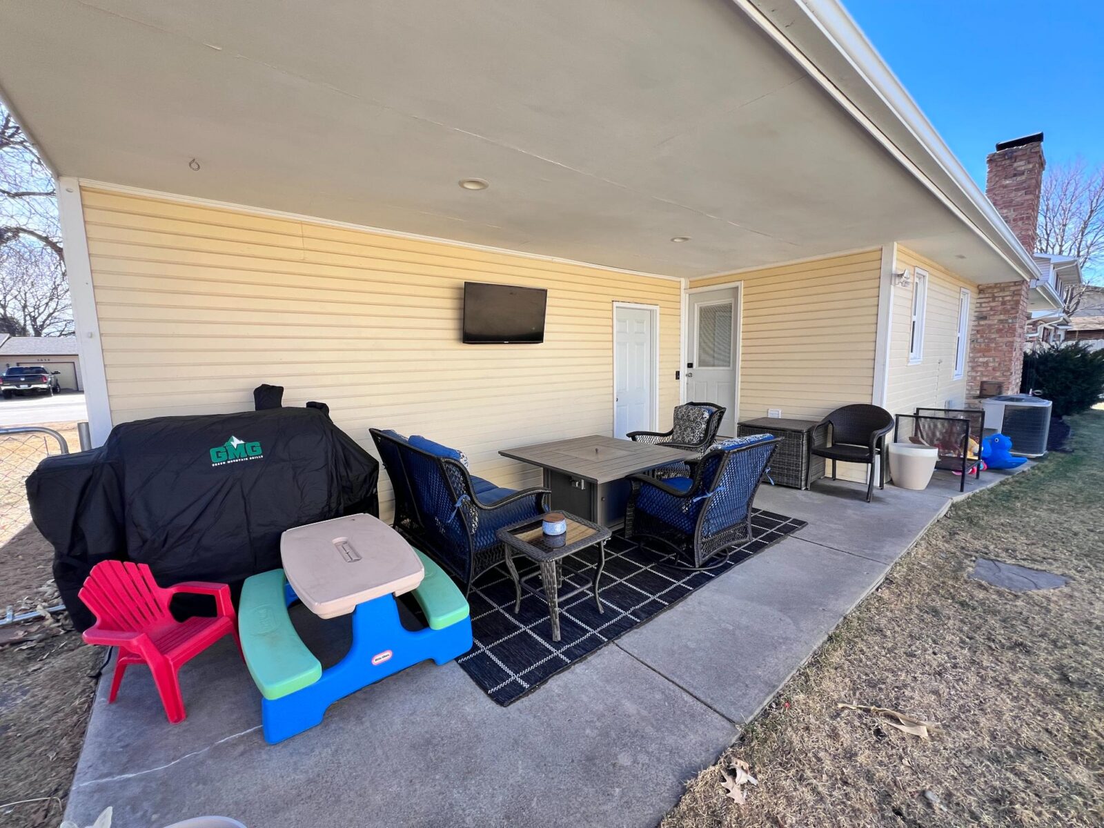 3801 Sugarberry Rd., North Platte, NE home for sale