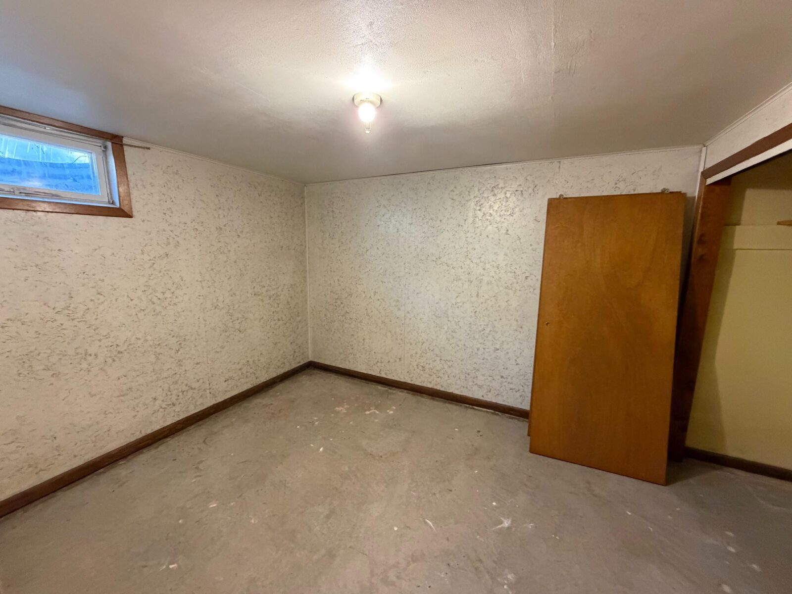 828 E. 1st St., Ainsworth, NE home for sale