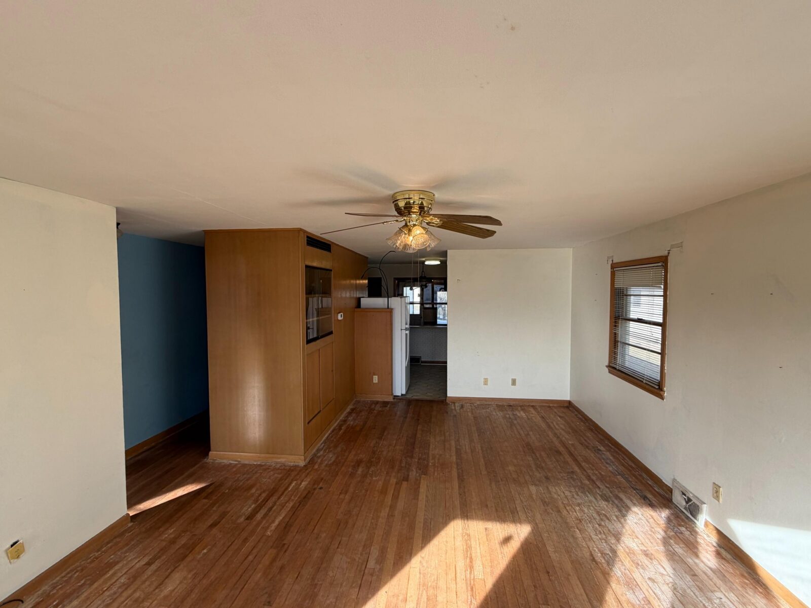 828 E. 1st St., Ainsworth, NE home for sale