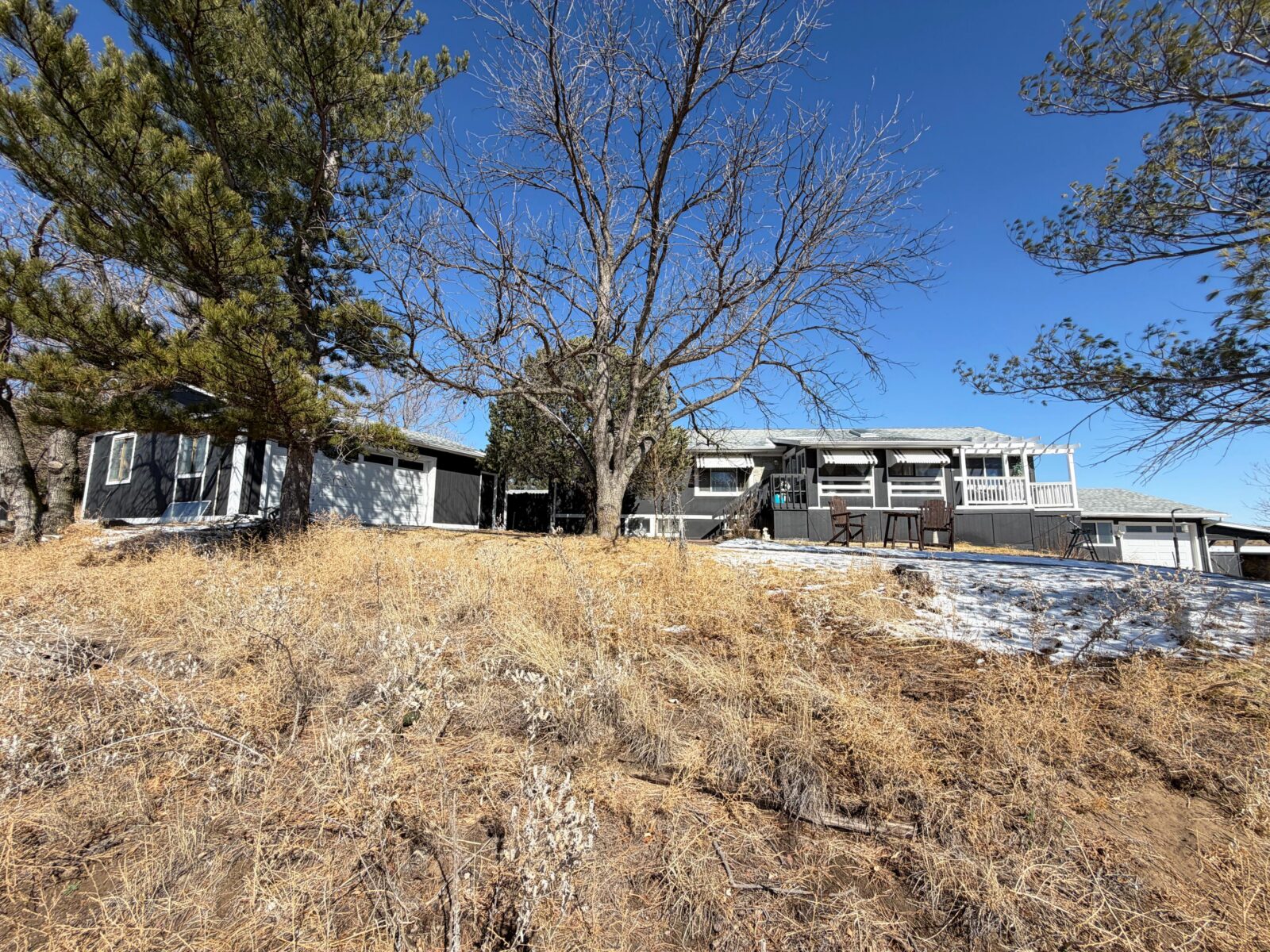 4 Roberts Rolling Hill, Lewellen, NE