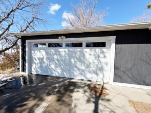 4 Roberts Rolling Hill, Lewellen, NE