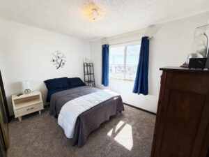 4 Roberts Rolling Hill, Lewellen, NE