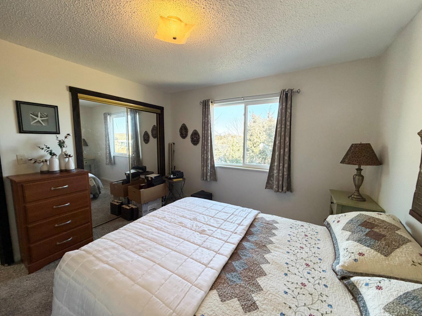 4 Roberts Rolling Hill, Lewellen, NE