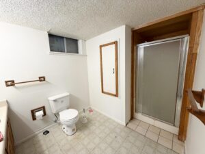 4 Roberts Rolling Hill, Lewellen, NE