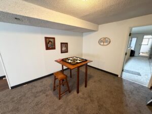 4 Roberts Rolling Hill, Lewellen, NE