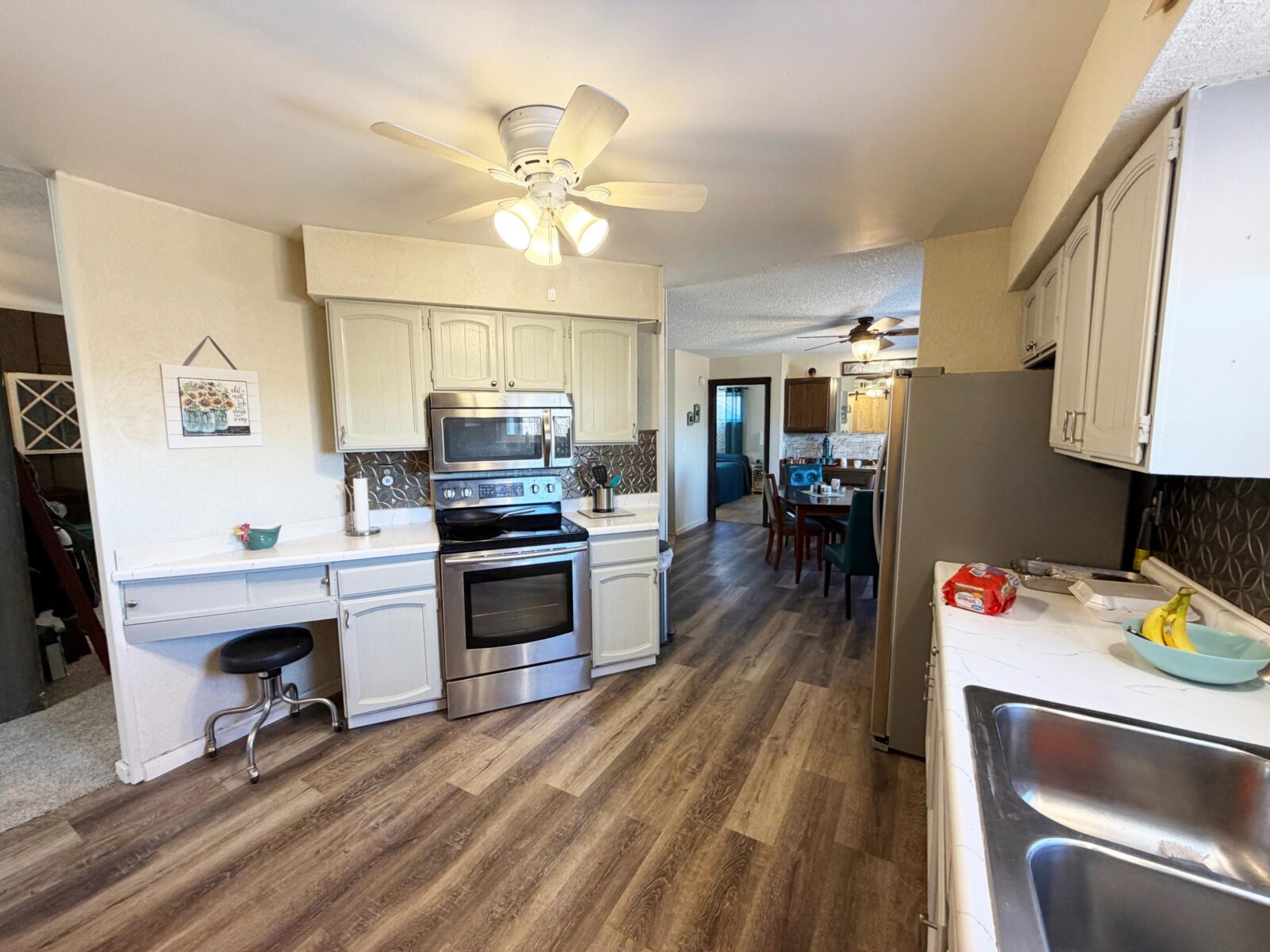 4 Roberts Rolling Hill, Lewellen, NE