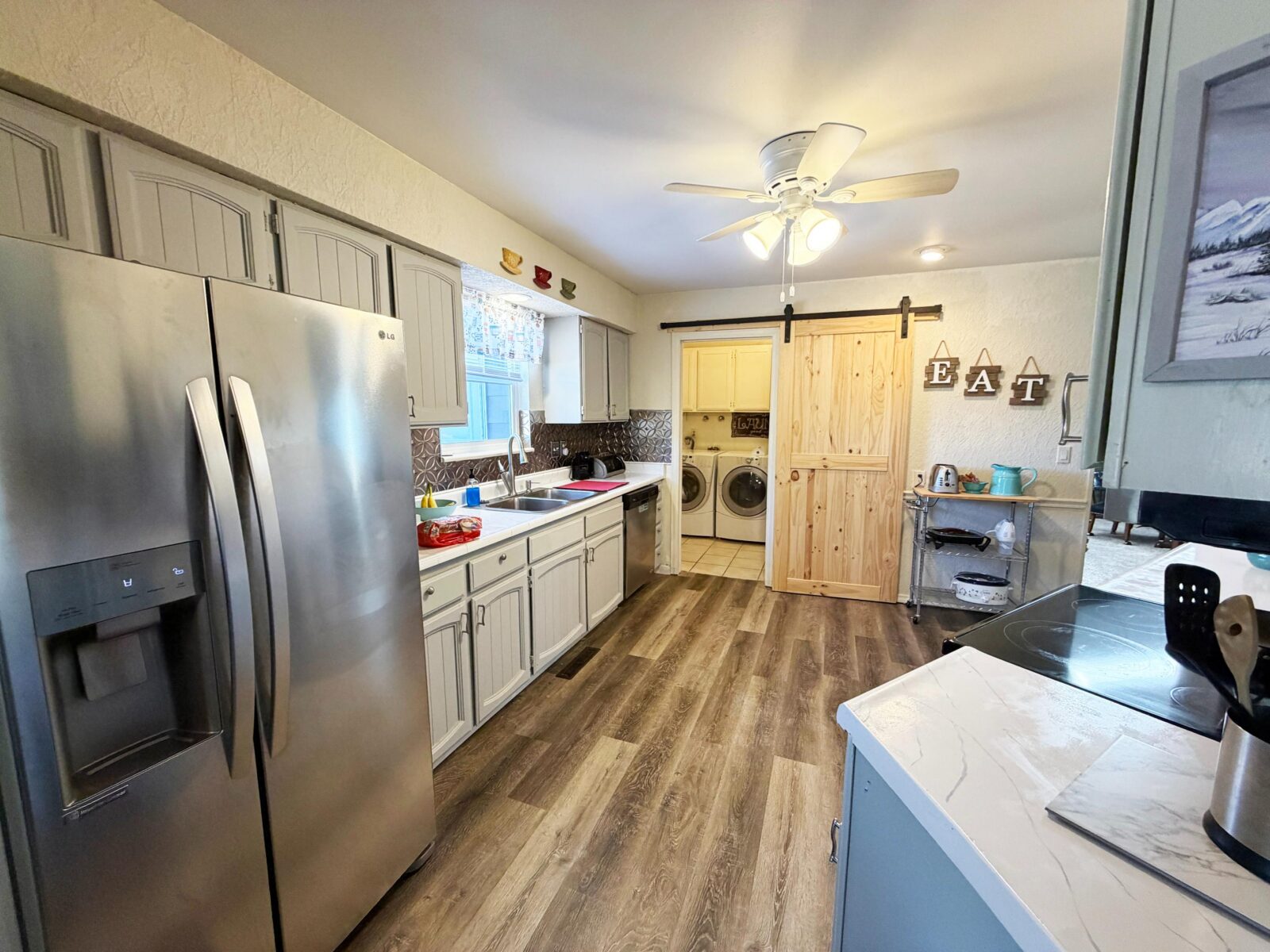 4 Roberts Rolling Hill, Lewellen, NE