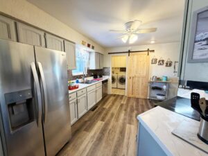 4 Roberts Rolling Hill, Lewellen, NE